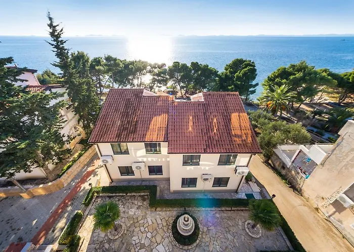 Gasthuis Golden Shell 1 Murter